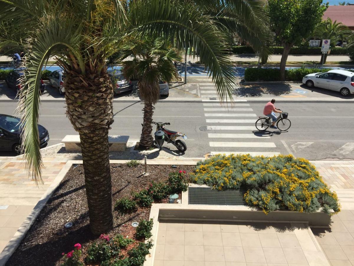 Sulmare Alba Adriatica Bed & Breakfast Dış mekan fotoğraf
