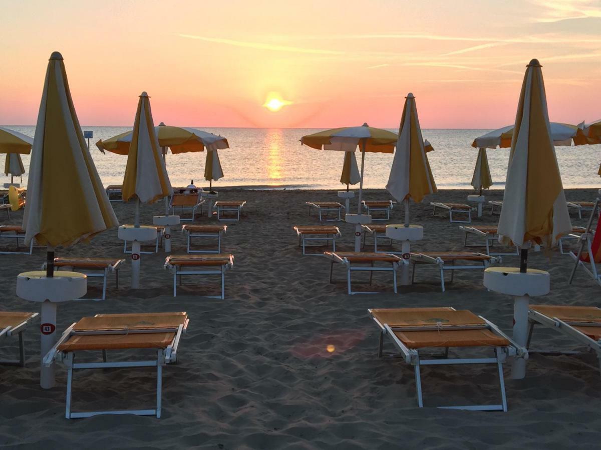 Sulmare Alba Adriatica Bed & Breakfast Dış mekan fotoğraf