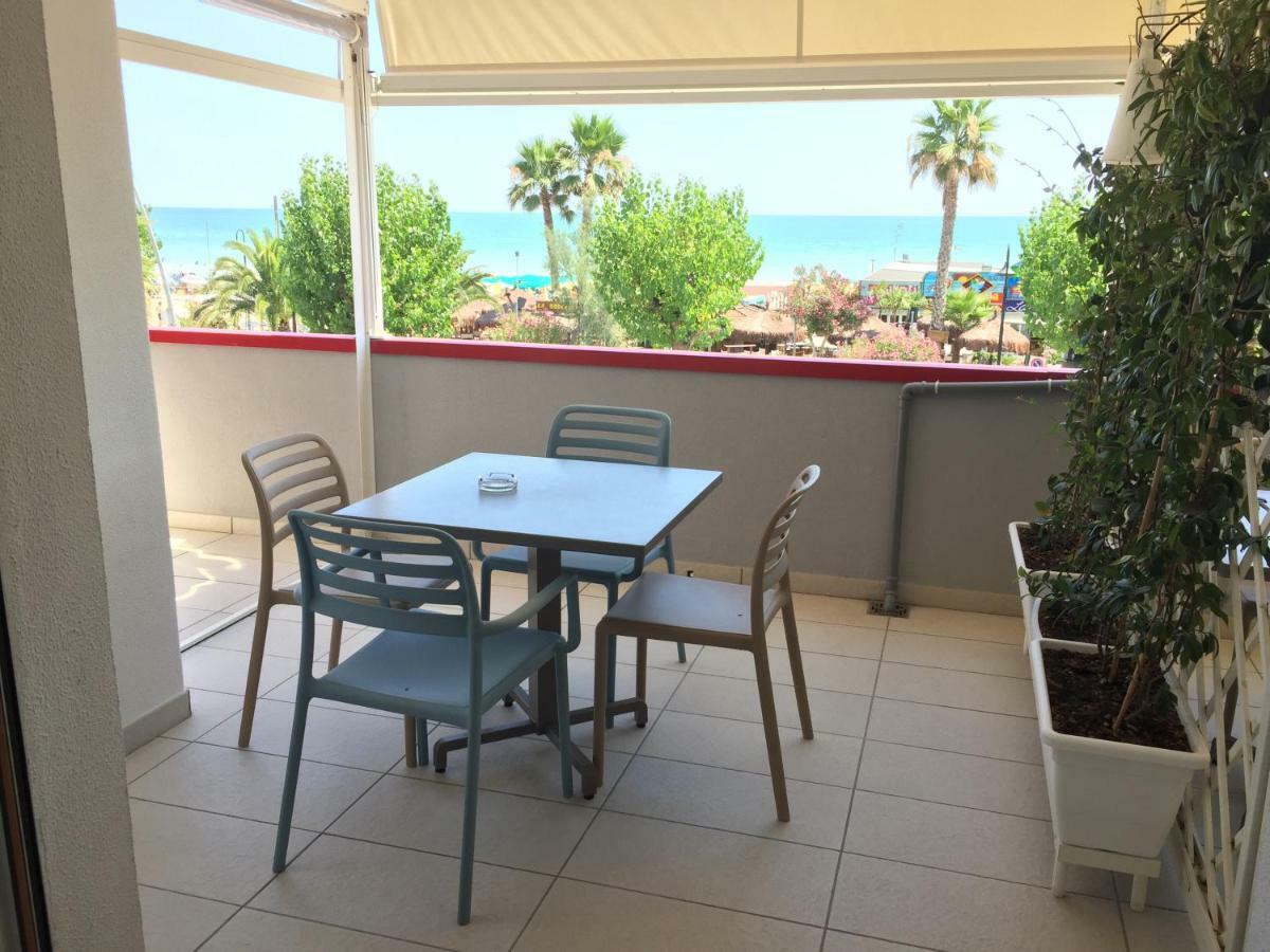 Sulmare Alba Adriatica Bed & Breakfast Dış mekan fotoğraf