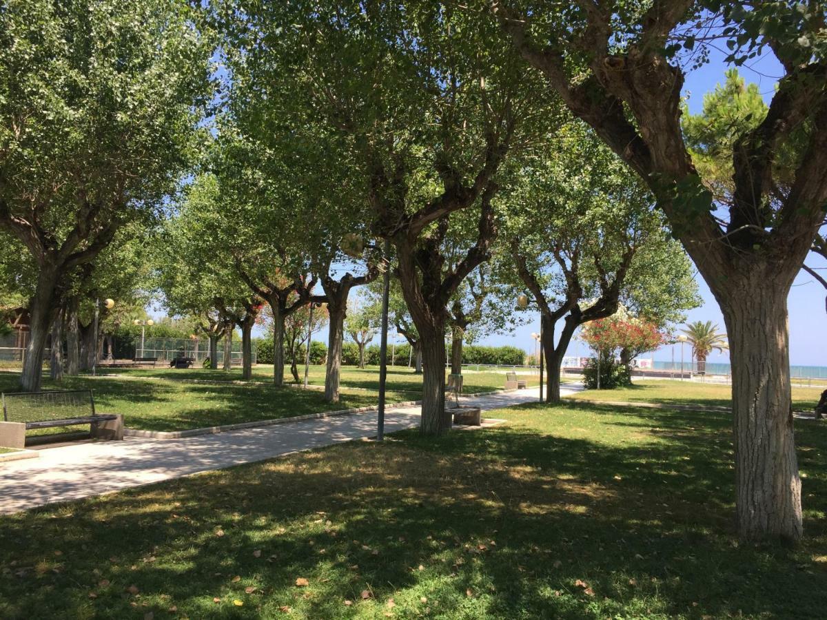 Sulmare Alba Adriatica Bed & Breakfast Dış mekan fotoğraf
